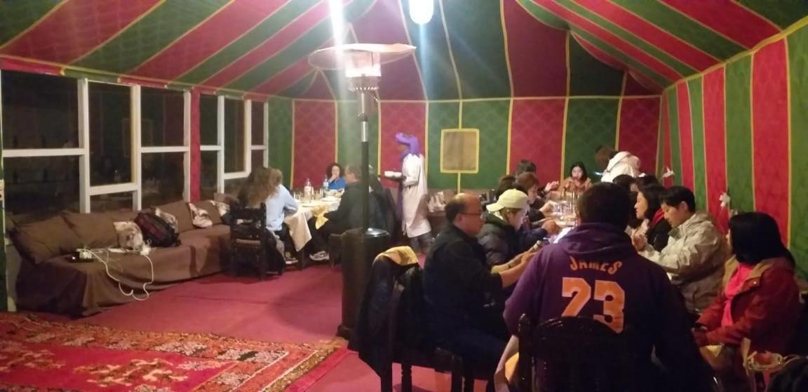 Merzouga Buitenkant foto