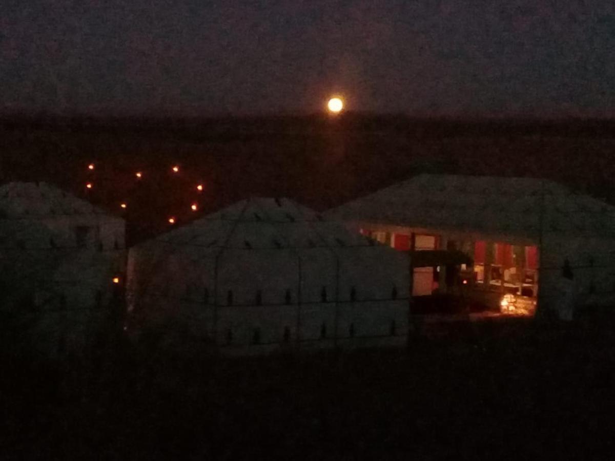 Merzouga Buitenkant foto