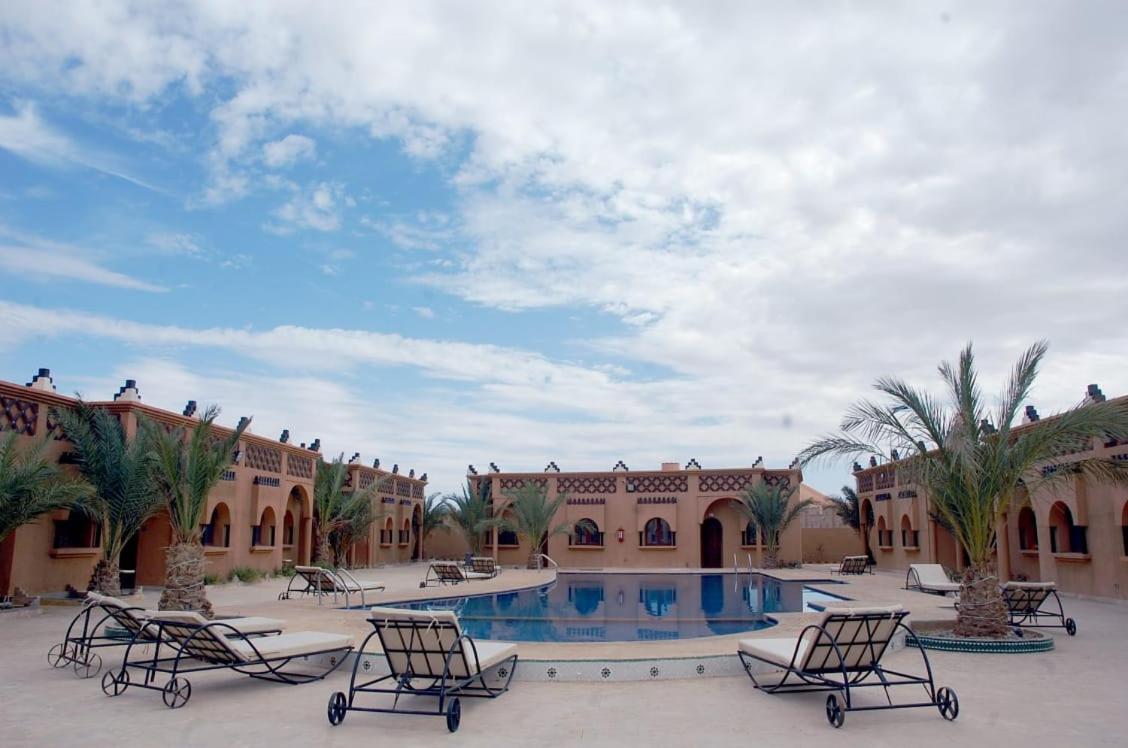 Residence Touristique Merzouga Buitenkant foto